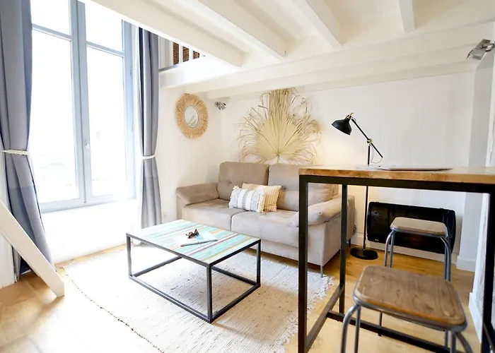 Helder Cozy In Hyper-center *