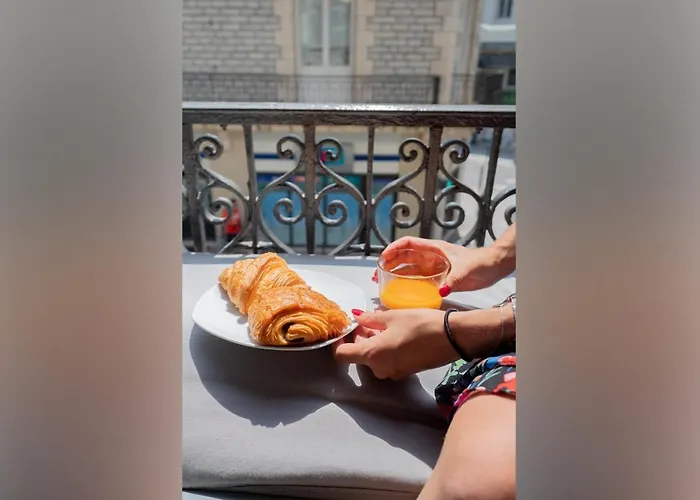 Helder Cozy In Hyper-center Apartment